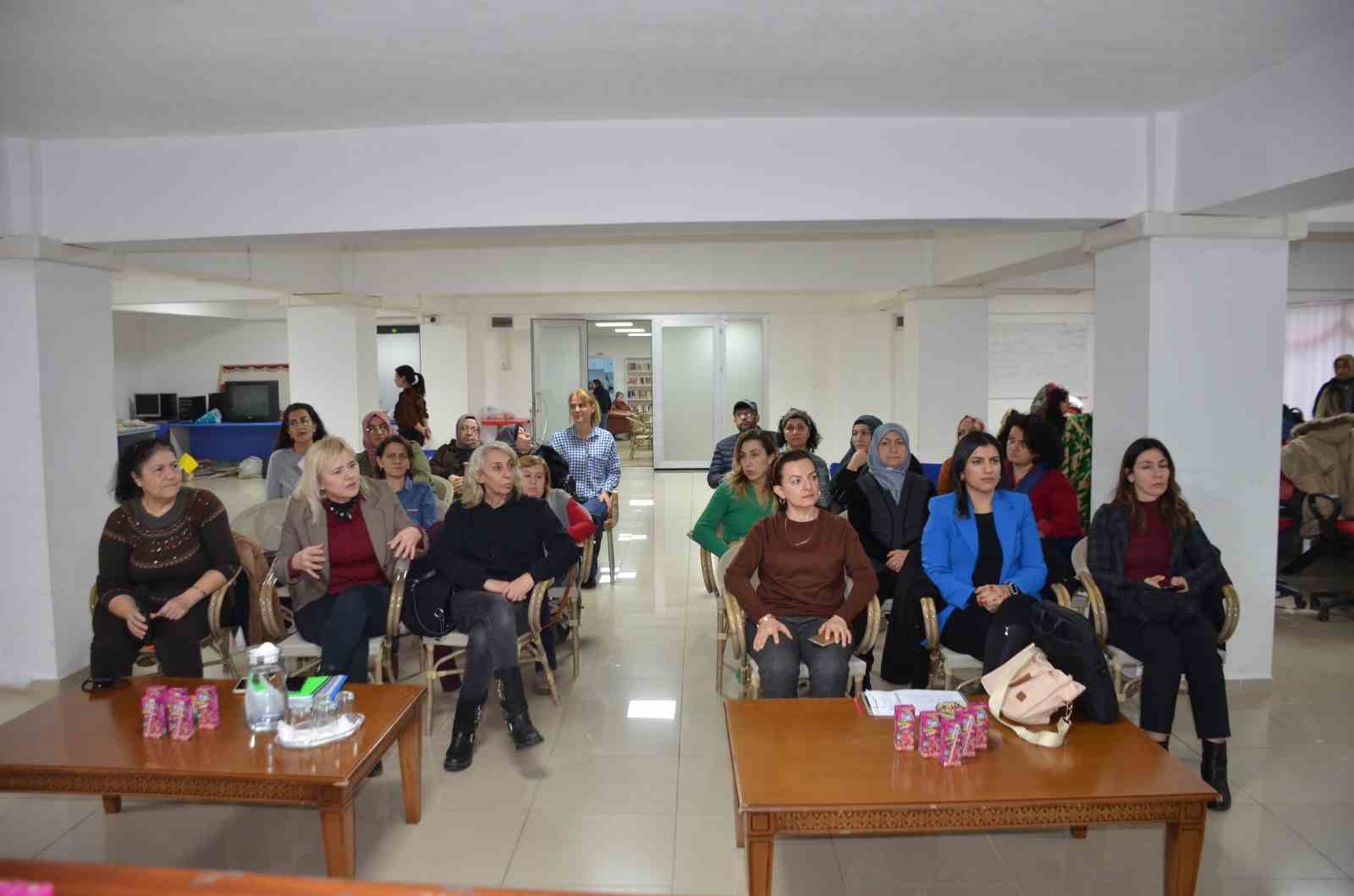 Bilecik’te &quot;Kadınların Kooperatifler Yoluyla Güçlendirilmesi” projesinin semineri düzenlendi