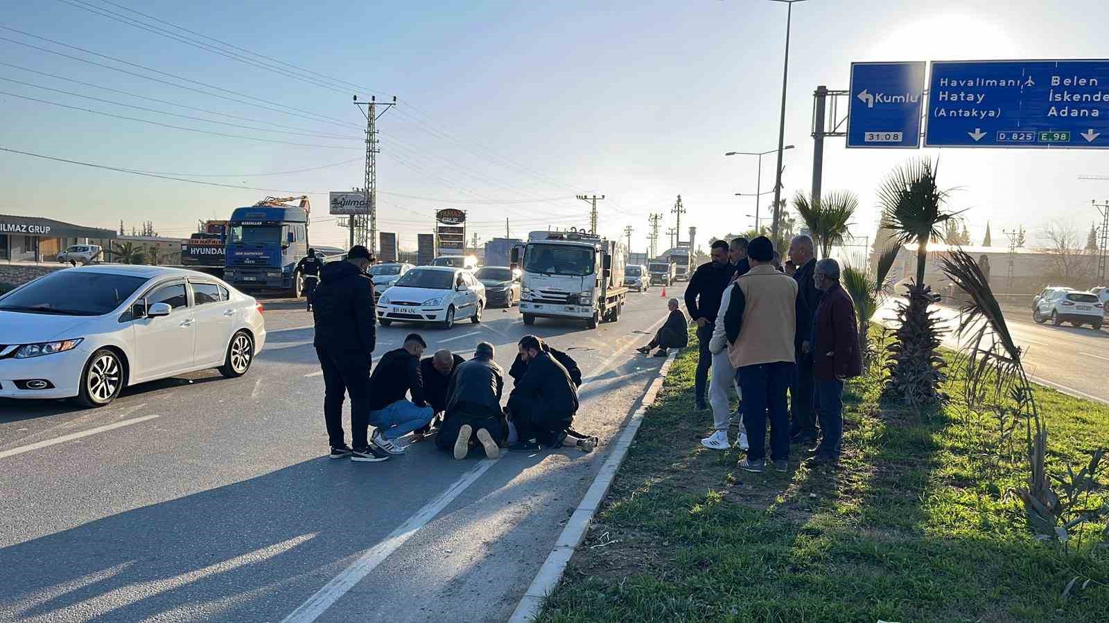 Karşıdan karşıya geçmeye çalışan yaya, kamyon çarpması sonucu öldü