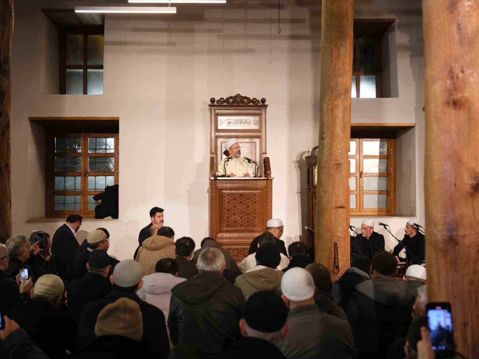 Tarihi Ulu Camii&rsquo;de Regaip Kandili &ouml;zel programı ile tarihi bir g&uuml;n yaşandı
