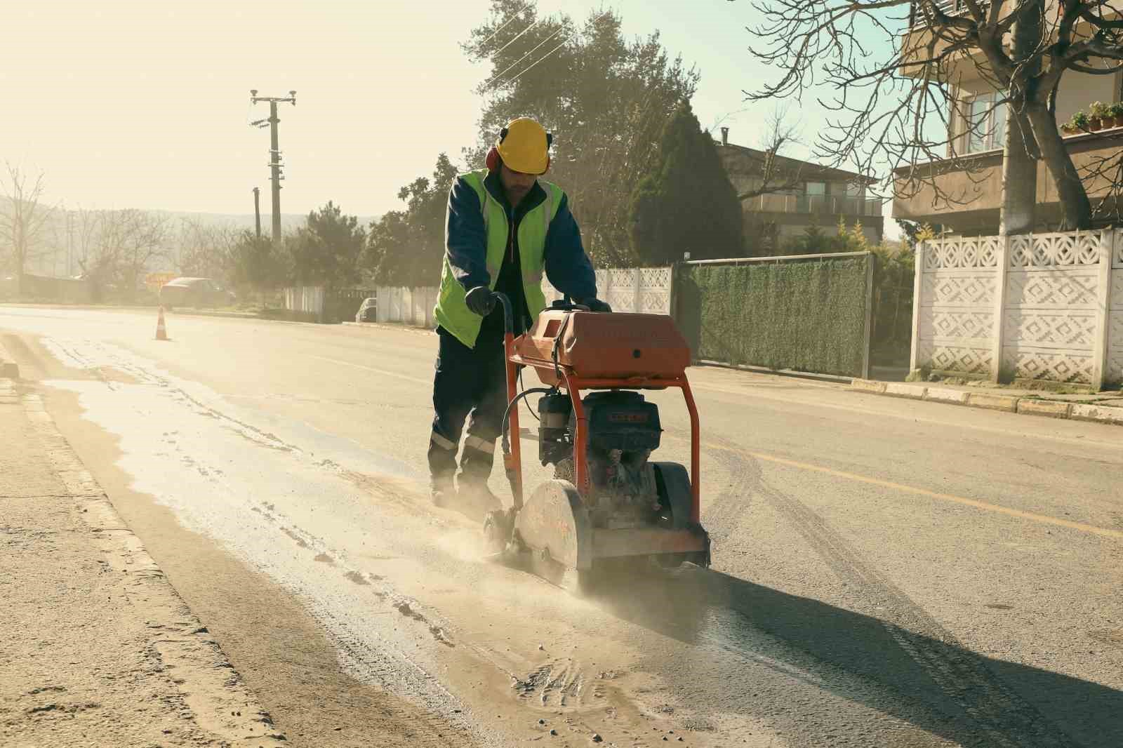 Söğütlü’nün o mahallesinde 3 bin metrelik hattında abone bağlantıları tamamlanıyor
