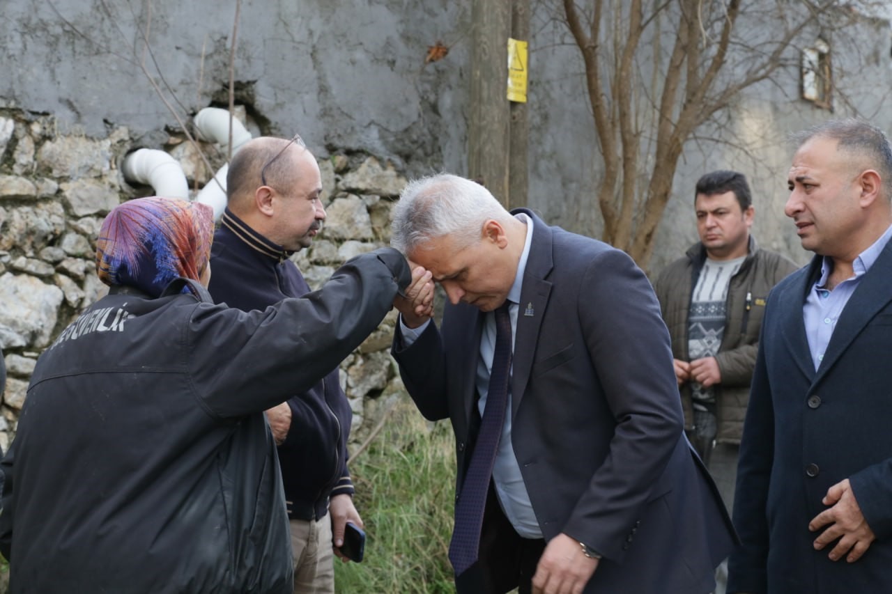 Edremit Belediyesi’nden taziye ziyareti