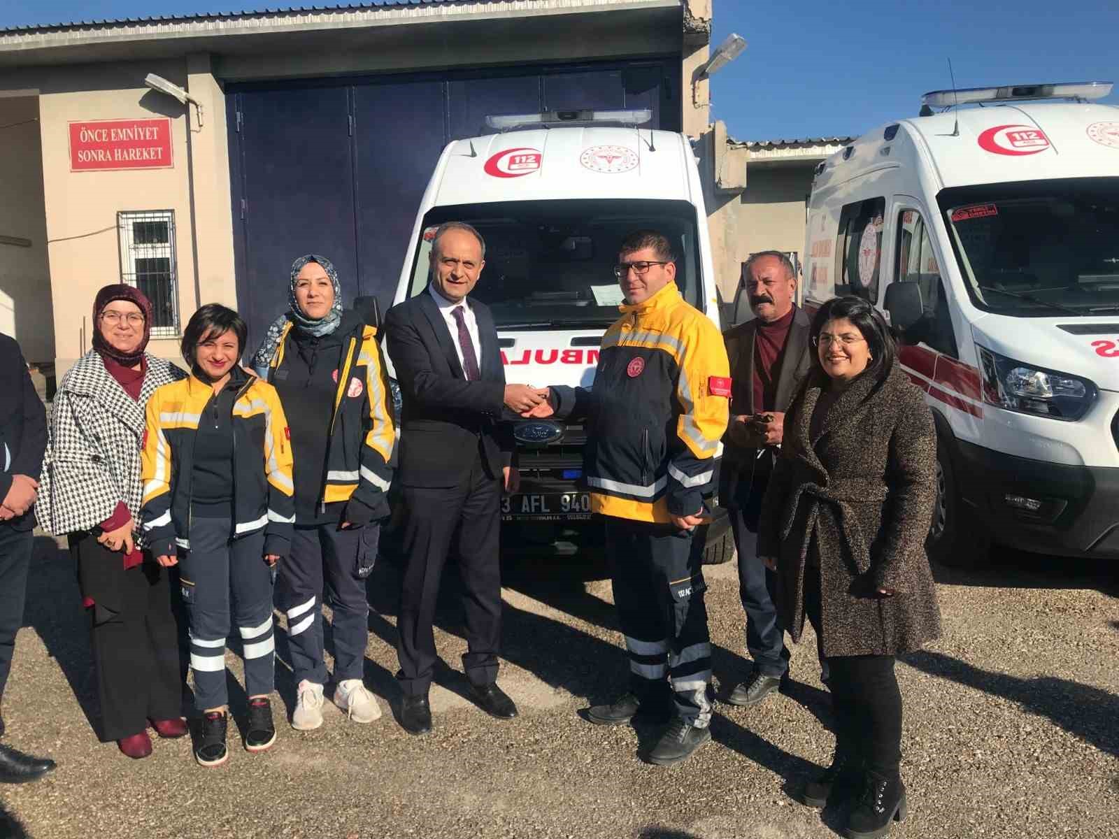 Sağlık Bakanlığından Elazığ’a tam donanımlı 6 ambulans