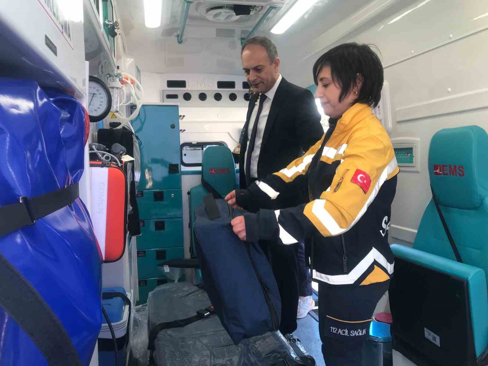 Sağlık Bakanlığından Elazığ’a tam donanımlı 6 ambulans
