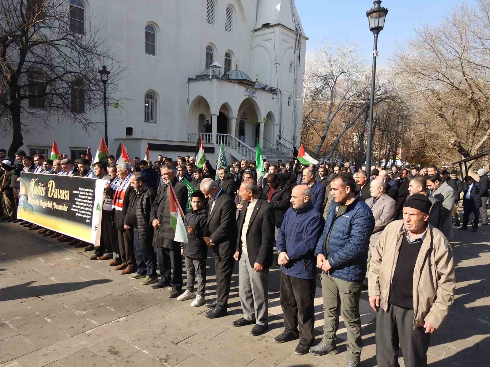 Gazze&rsquo;deki İsrail soykırımı Gaziantep&rsquo;te kınandı
