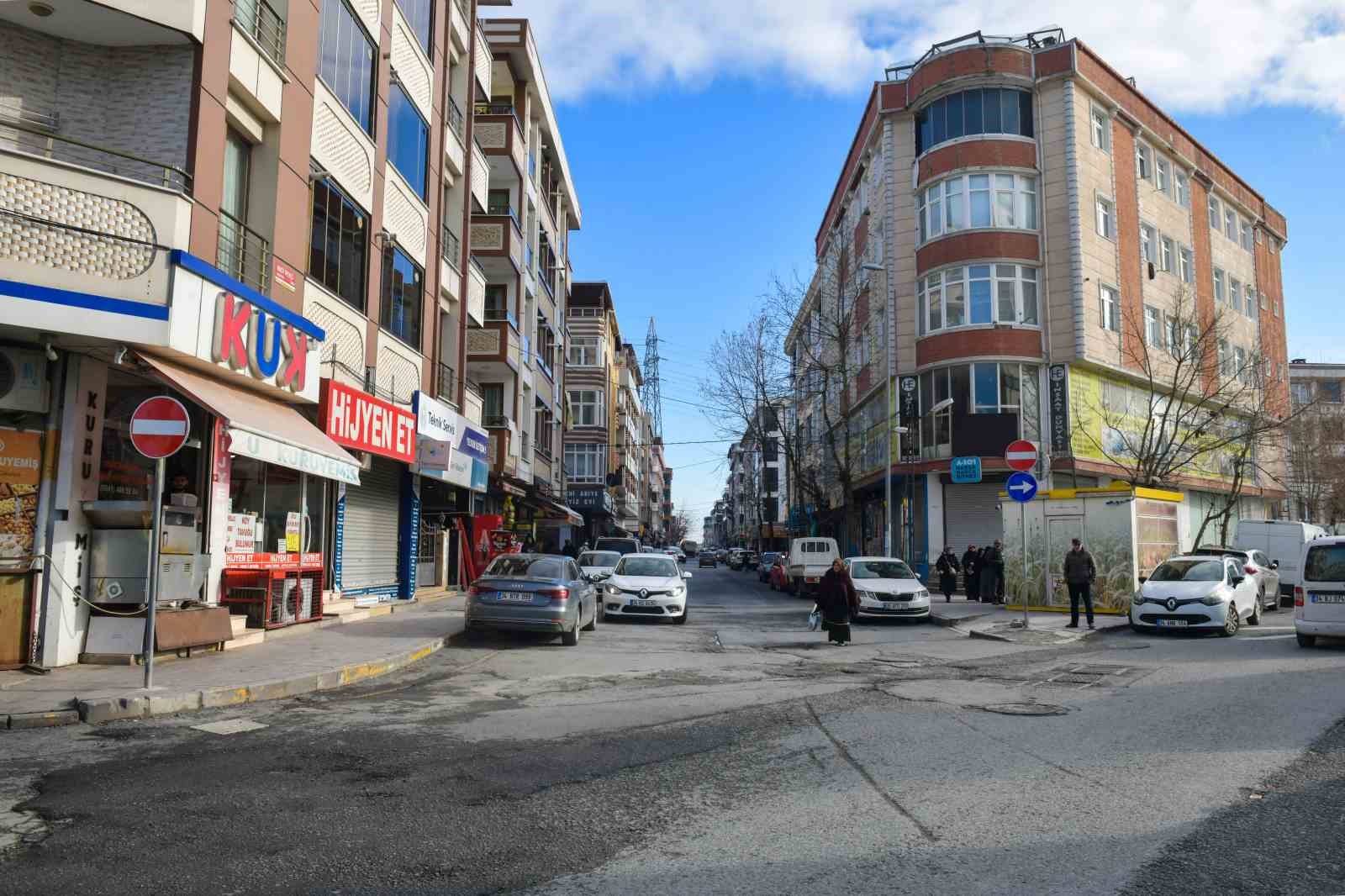 Esenyurt’un trafik sorununa “tek yönlü” çözüm
