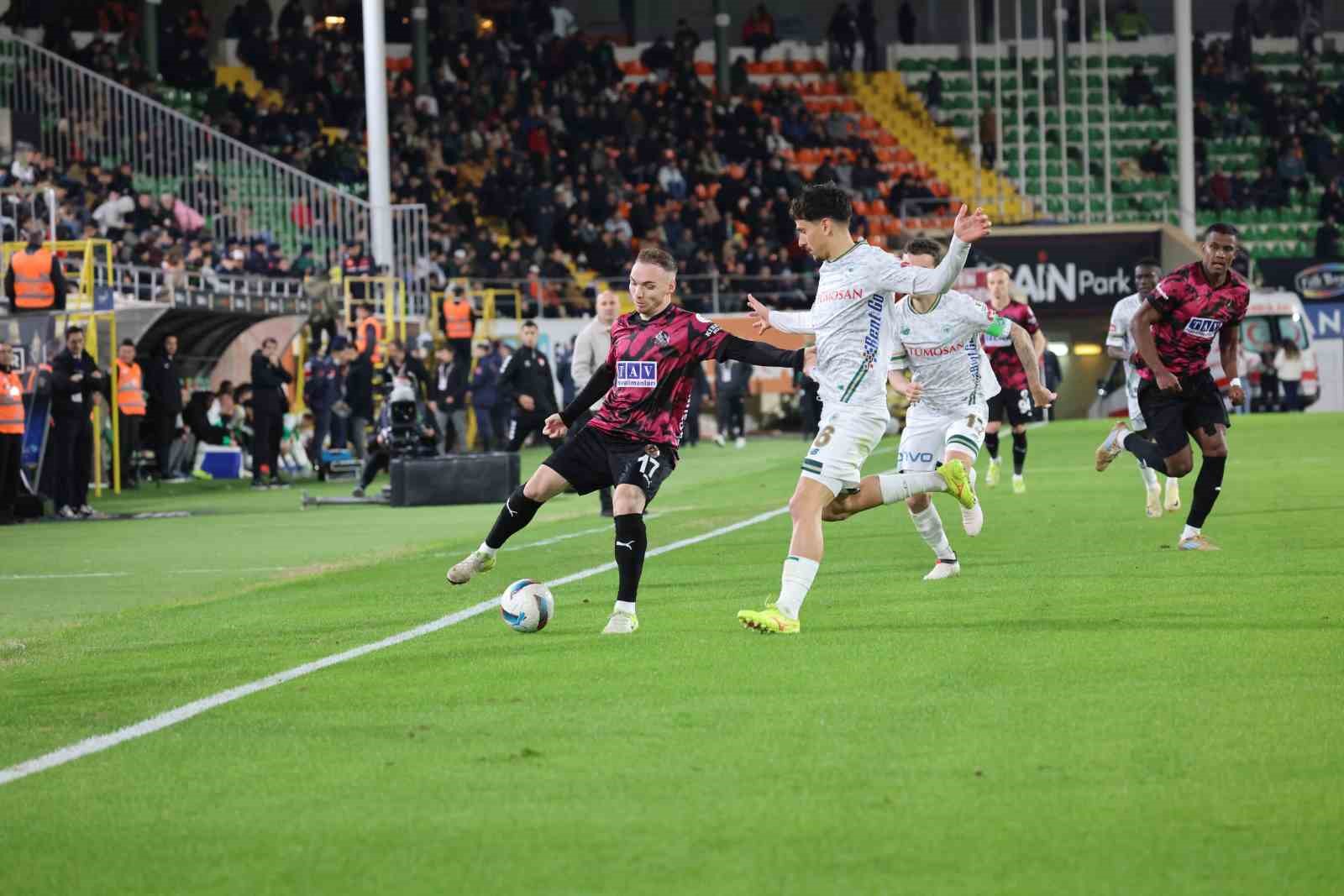 Trendyol Süper Lig: Alanyaspor: 2 - Konyaspor: 1 (Maç sonucu)
