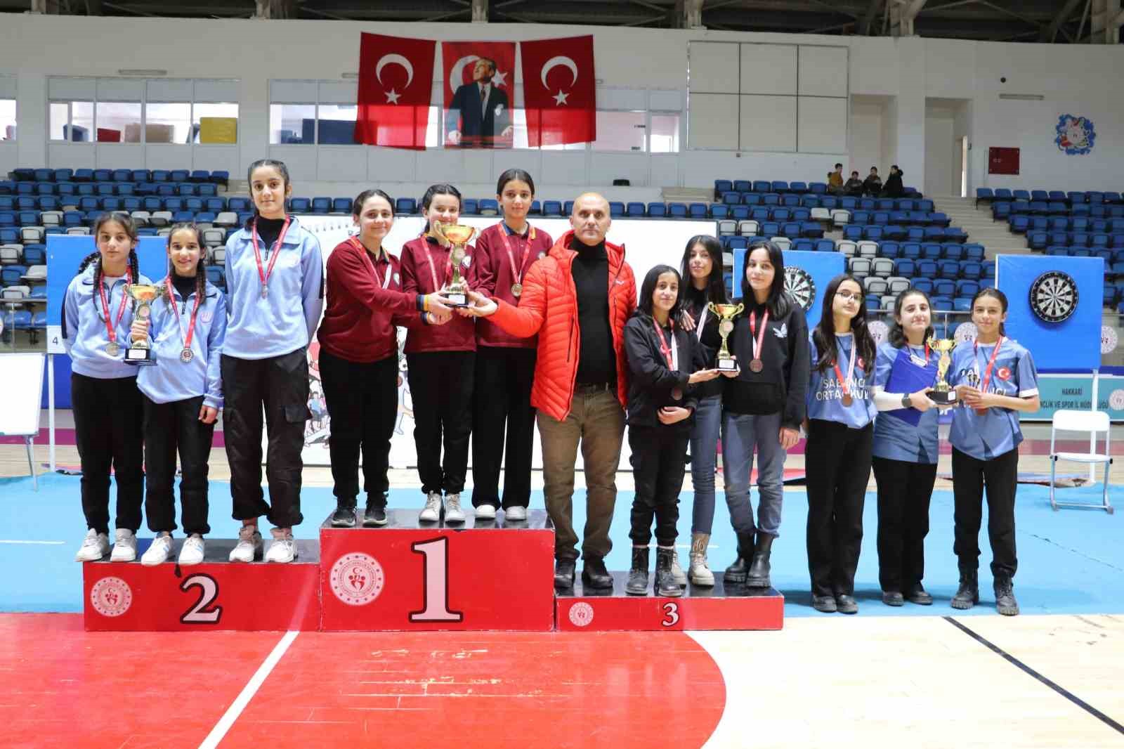 Hakkari’de dart il şampiyonası sona erdi