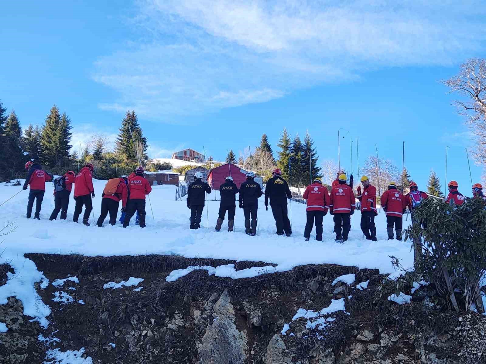 Giresun’da çığ tatbikatı yapıldı
