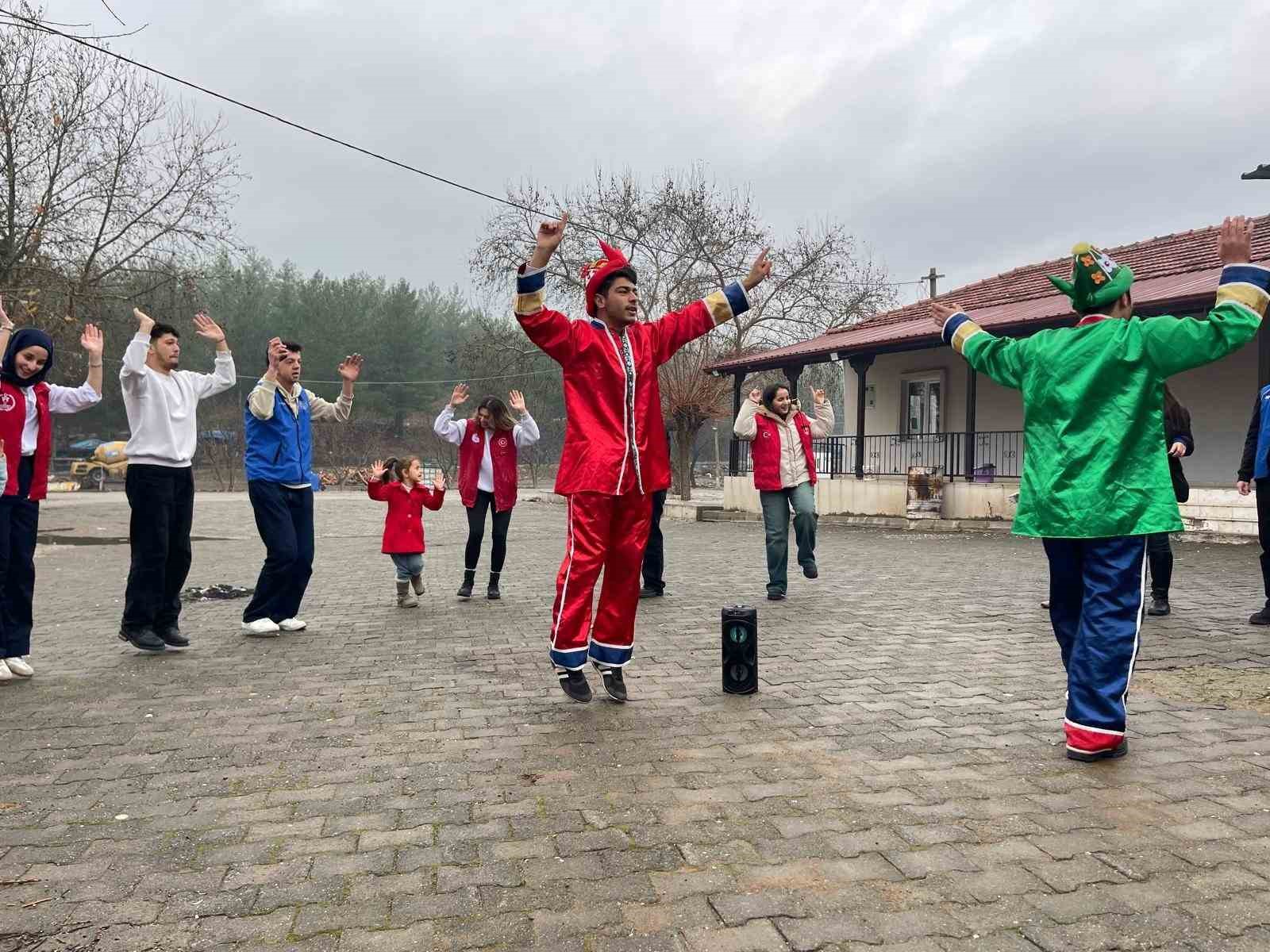 Ula’da minik yetenekler sanat ve sporla şekilleniyor