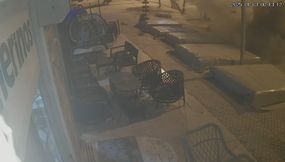 Kozan’da 2 kişinin yaralandığı kaza güvenlik kamerasında