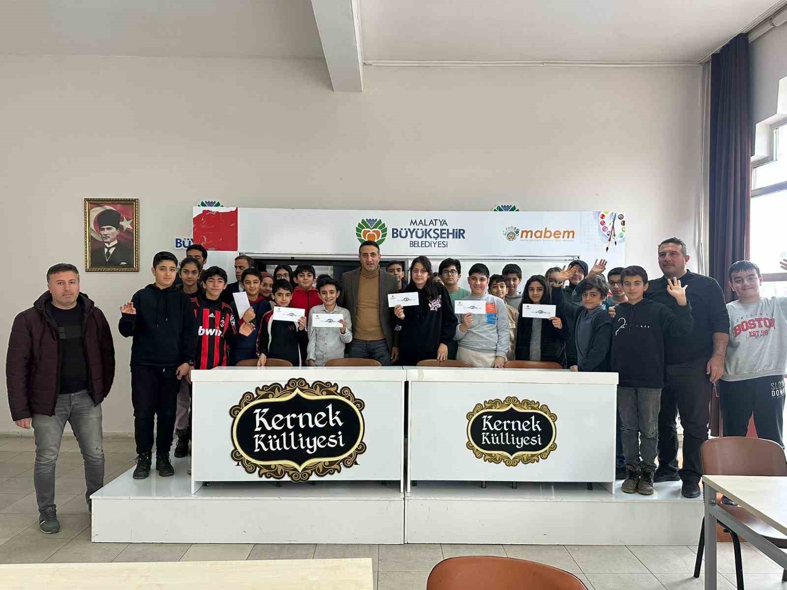Mangala Turnuvası&rsquo;nda dereceye giren &ouml;ğrencilere &ouml;d&uuml;l
