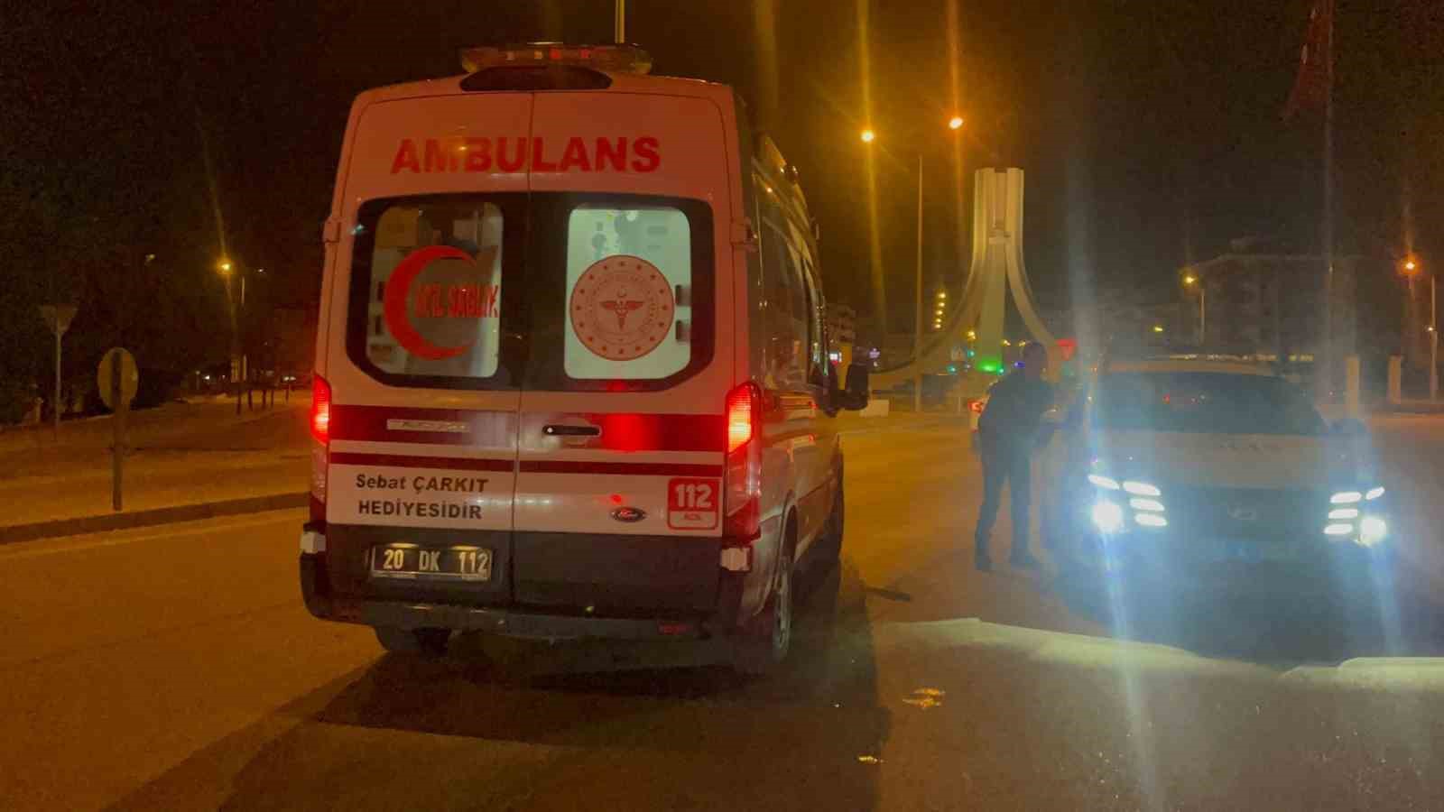 Komşular arasındaki y&uuml;ksek sesle m&uuml;zik dinleme tartışması kanlı bitti: 2 yaralı
