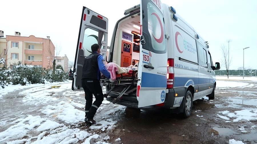 Hasta nakil ambulansı 48 bin 701 kişiye hizmet verdi