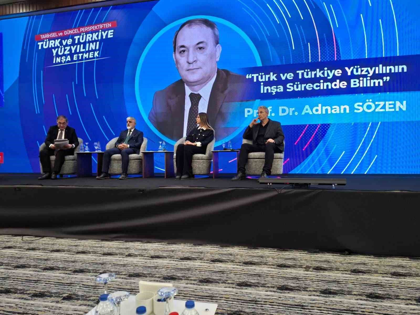 ATÜ Rektörü Prof. Dr. Adnan Sözen’e Yılın Bilim İnsanı Ödülü