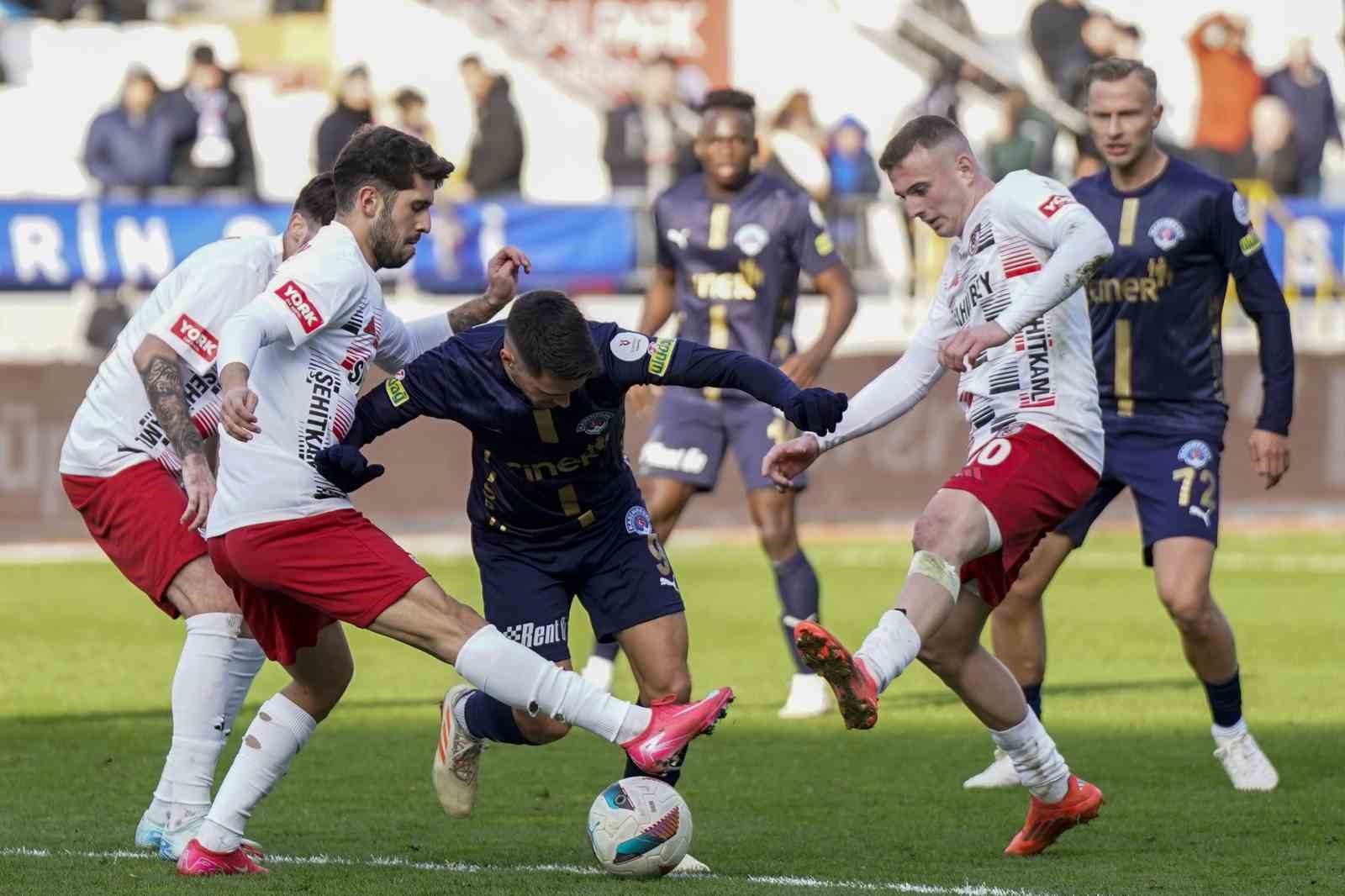 Trendyol Süper Lig: Kasımpaşa: 2 - Gaziantep FK: 2 (Maç sonucu)
