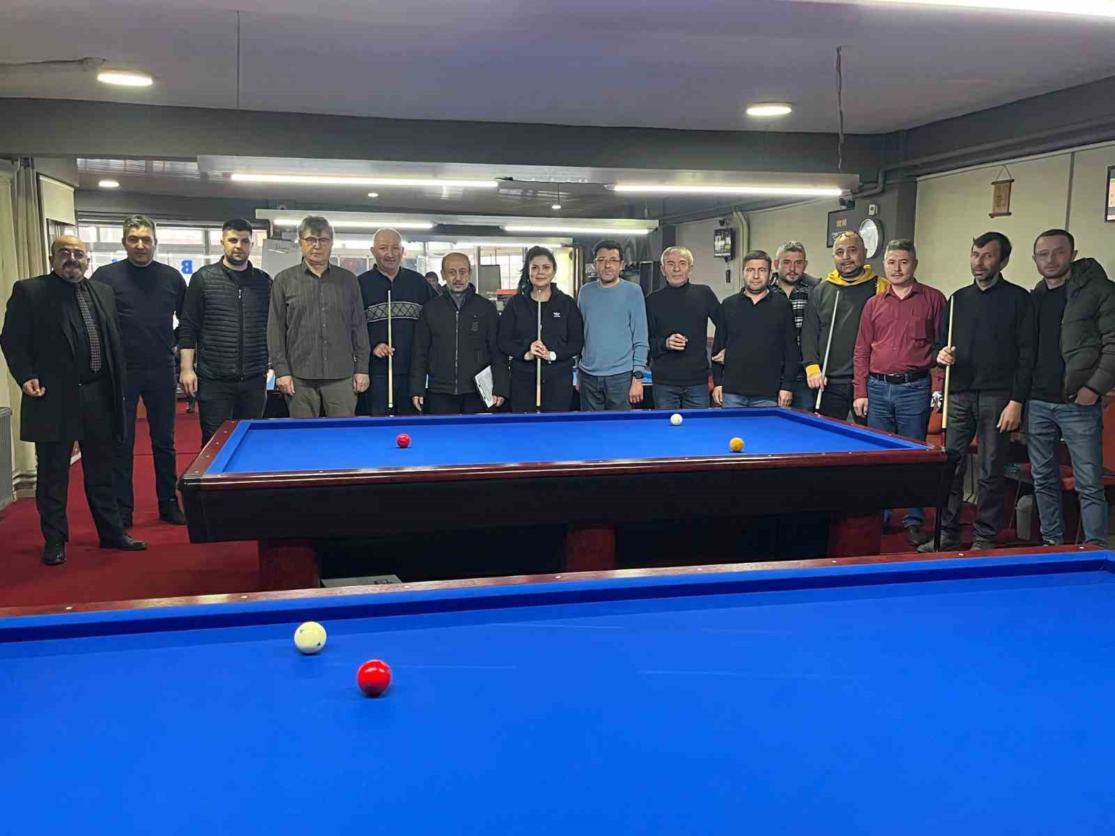 ‘Afyon Basın Cemiyeti 3 Bant Bilardo Turnuvası’ başladı
