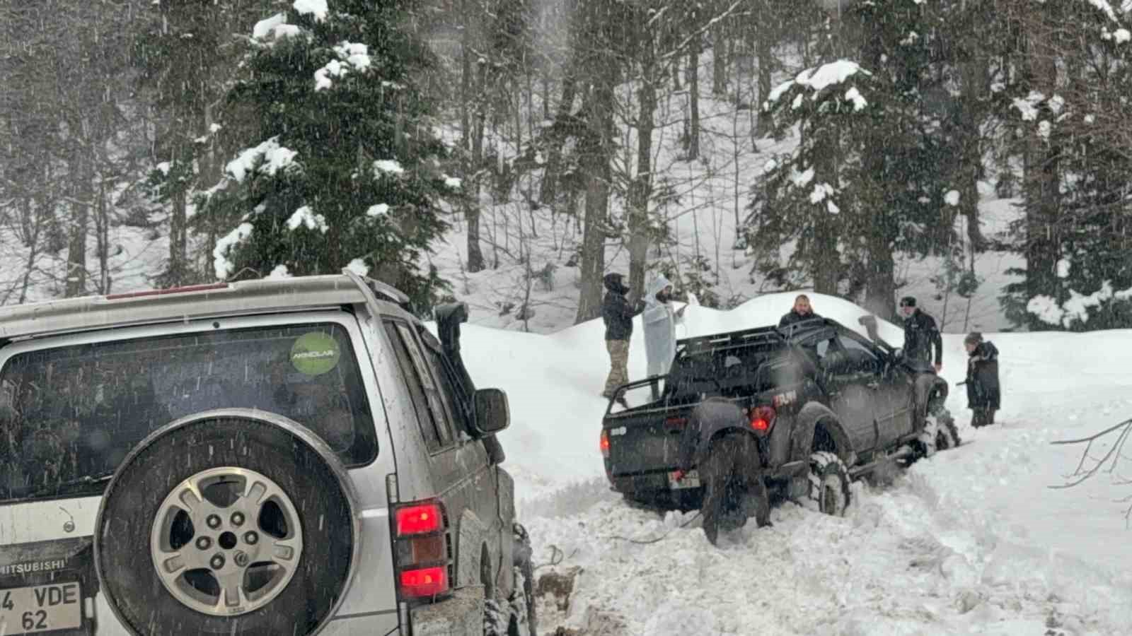 Kar hasreti çeken İstanbullular çareyi Düzce’de buldu