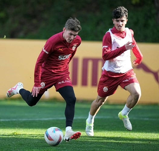 Galatasaray’da, Başakşehir maçı hazırlıkları başladı
