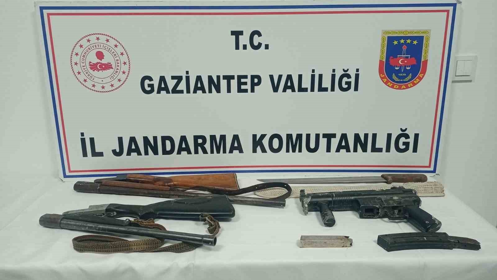 Gaziantep’te 18 adet kaçak silah ele geçirildi