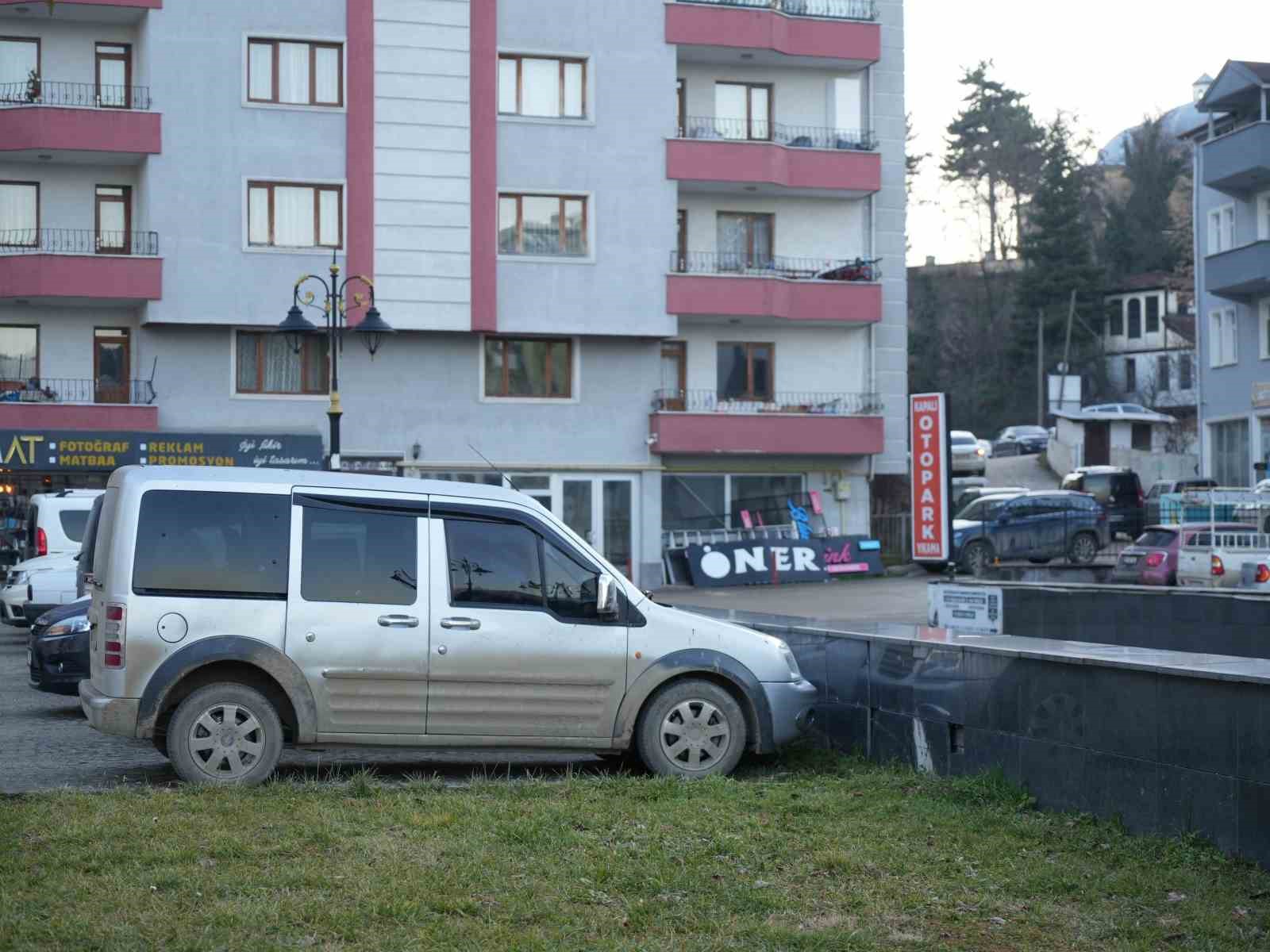 Belediyenin yüzde 208’lik zammı otopark ücretlerine de yansıdı, vatandaşlar tepki gösterdi