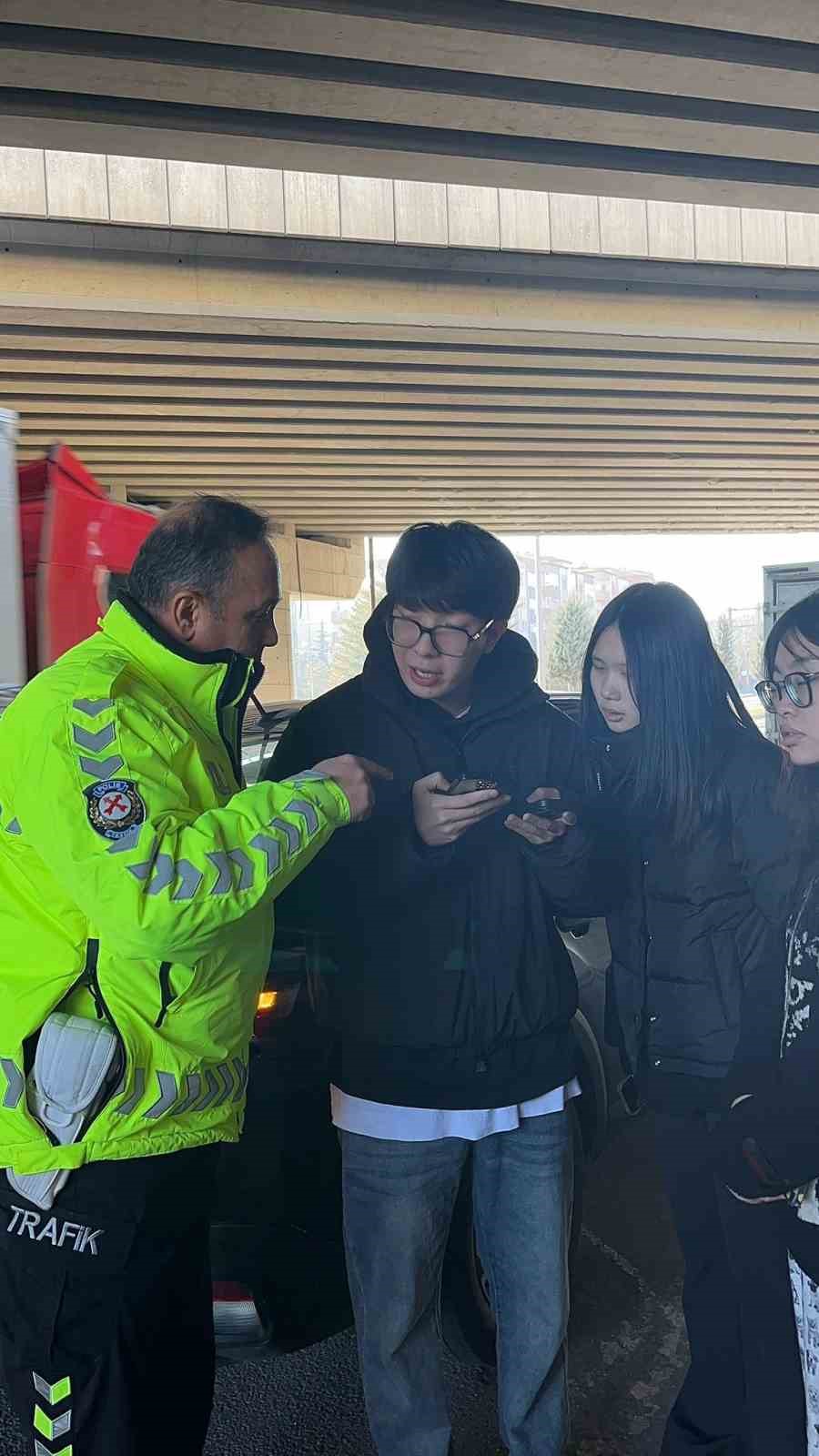 Kaza yapan turist derdini &ccedil;eviri uygulaması ile anlattı
