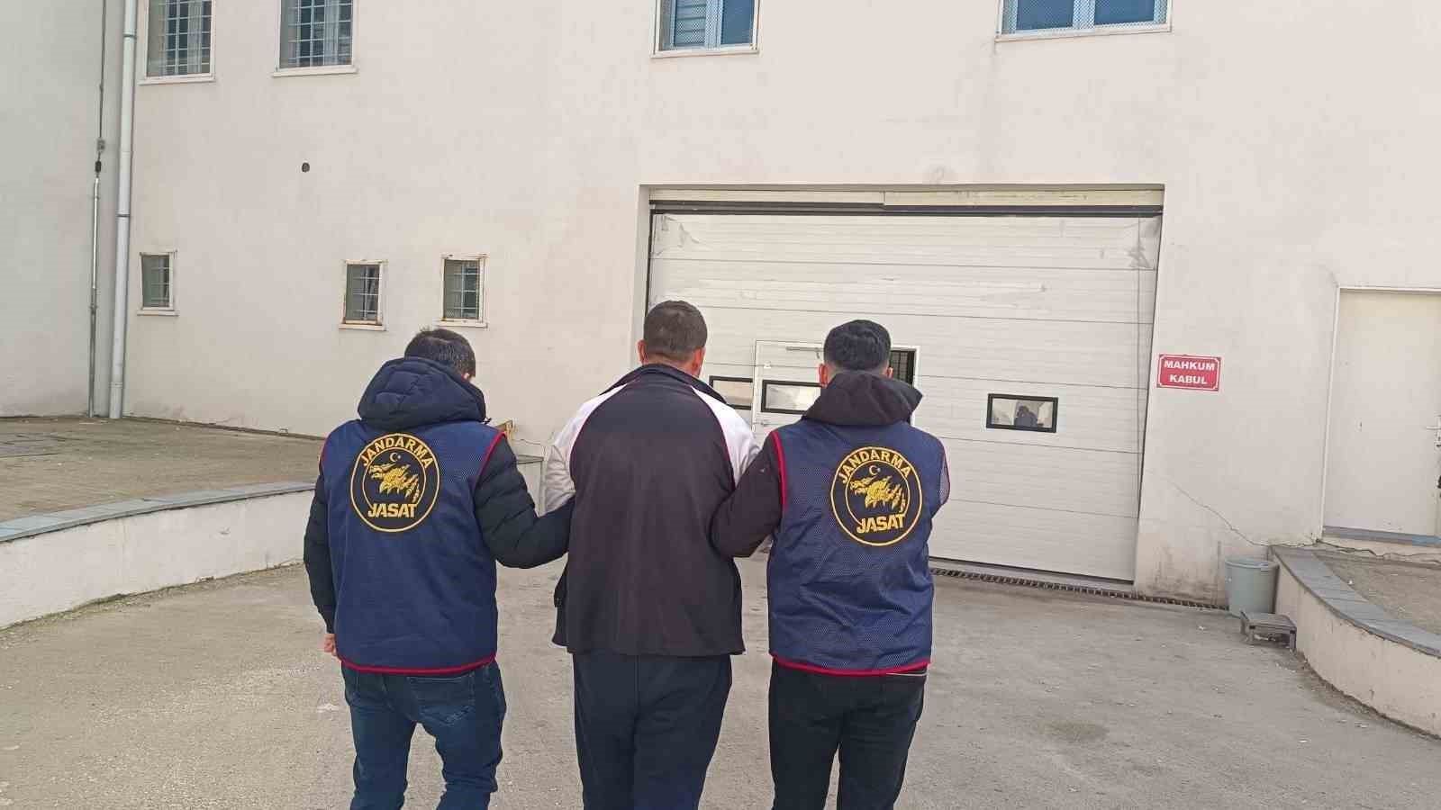 Eskişehir’de 18 yıl kesinleşmiş hapis cezası ile aranan şahıs yakalandı