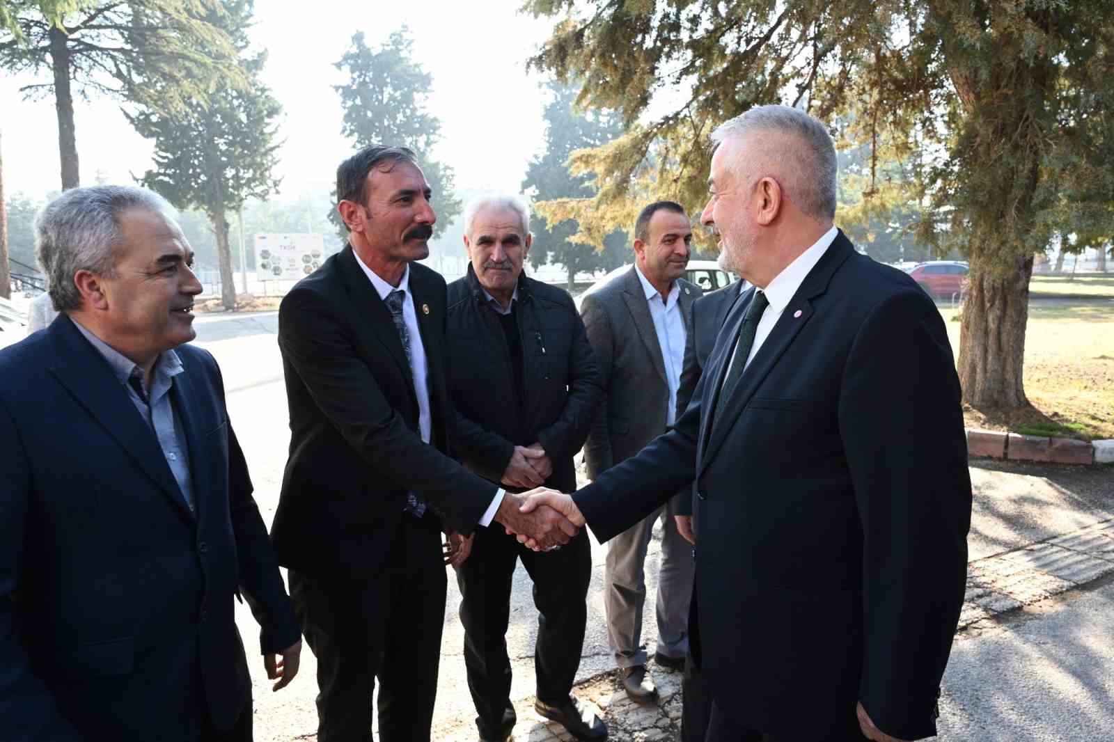 Başkan Başdeğirmen: "Birlik ve beraberlikle sorunları &ccedil;&ouml;z&uuml;yoruz"
