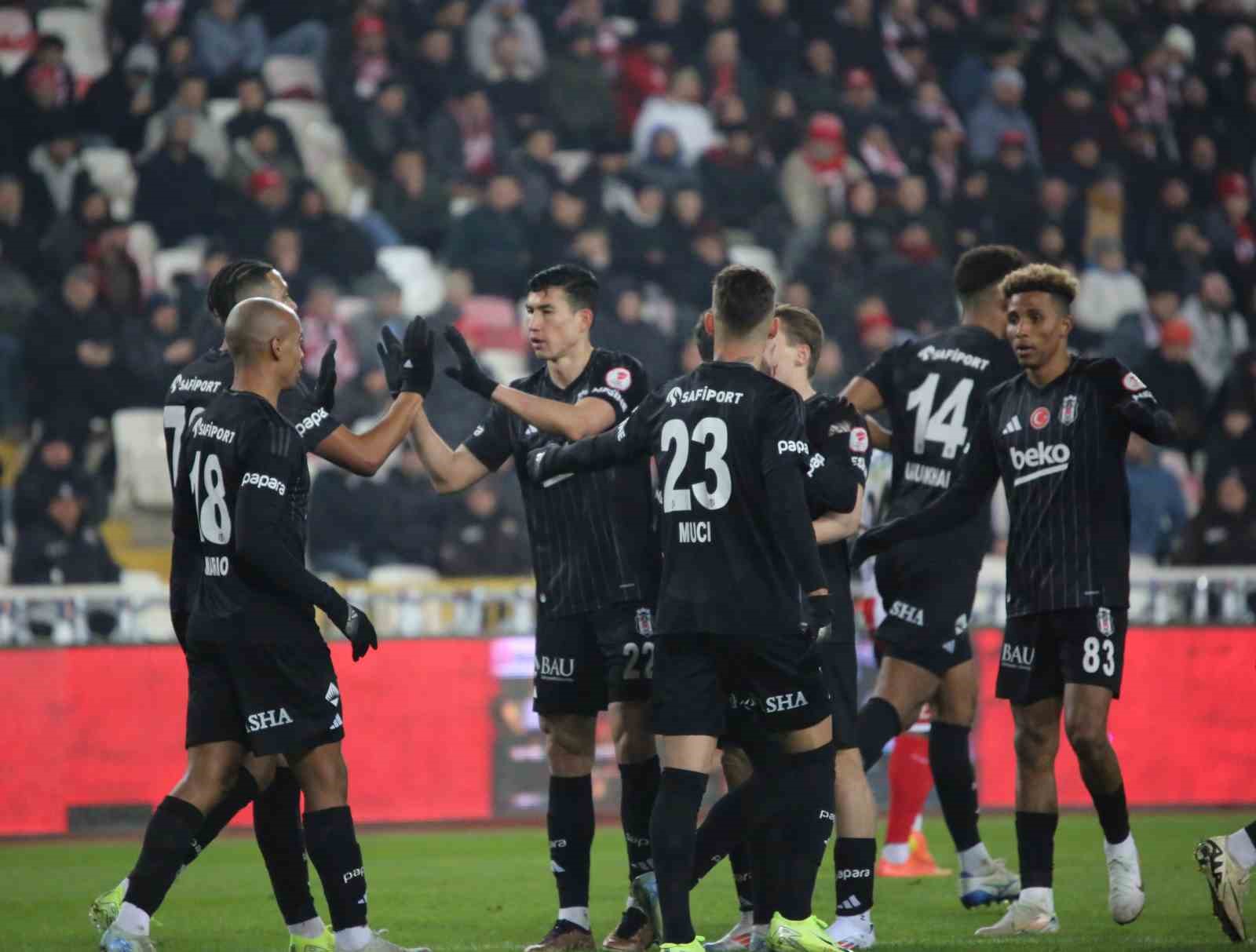 Ziraat Türkiye Kupası: Sivasspor: 0  - Beşiktaş: 1 (İlk yarı)