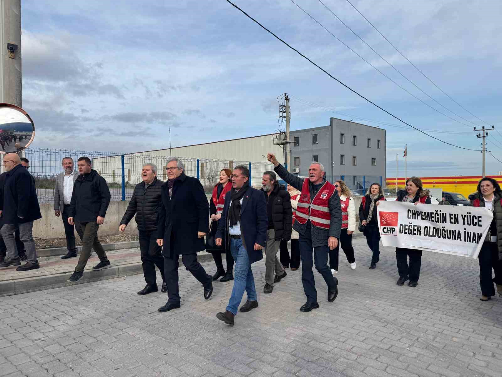 Arıtaş fabrikasında grev 20’nci gününde: Başkan Mirza işçilerle dayanışma mesajı verdi
