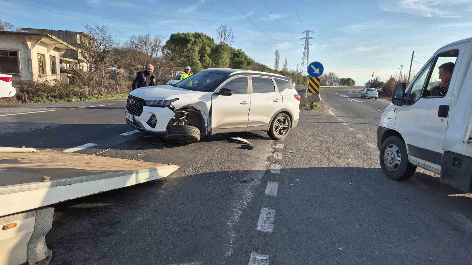 Tekirdağ&rsquo;da iki aracın karıştığı kazada 6 kişi yaralandı
