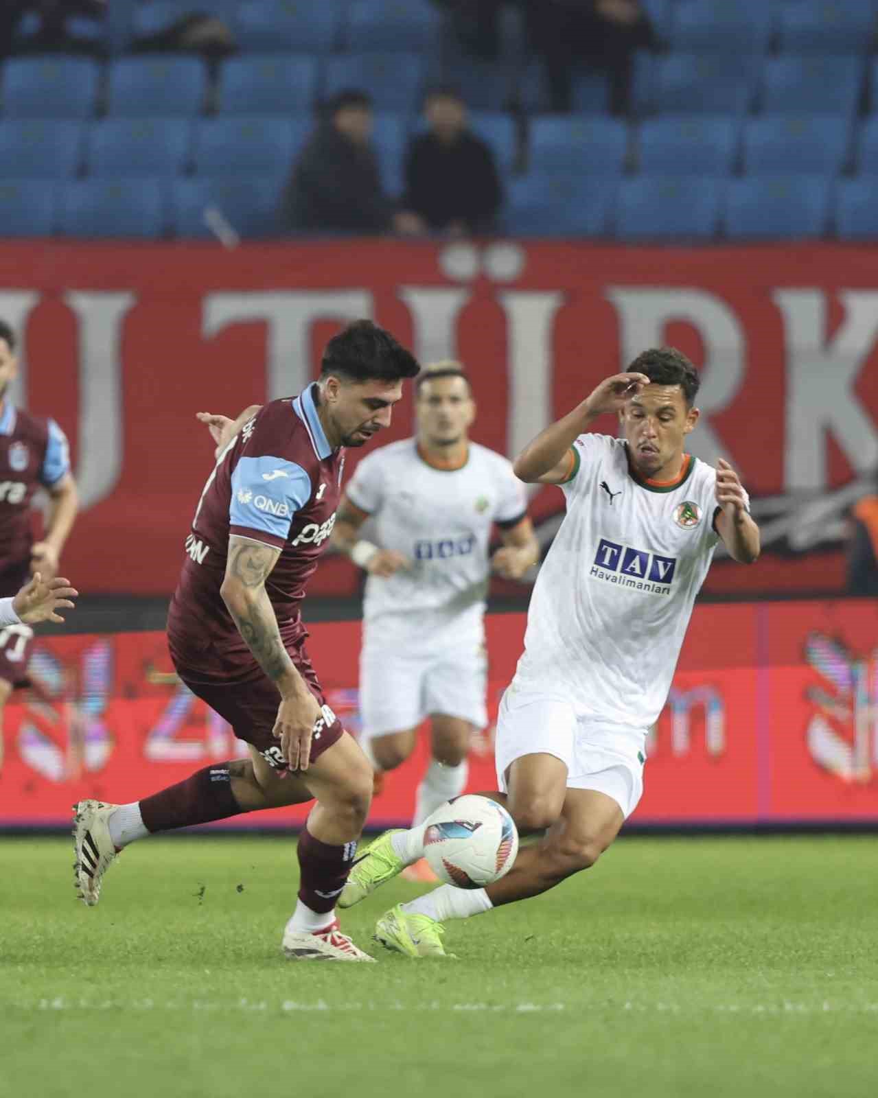 Ziraat Türkiye Kupası: Trabzonspor: 0 - Alanyaspor: 0 (İlk yarı)
