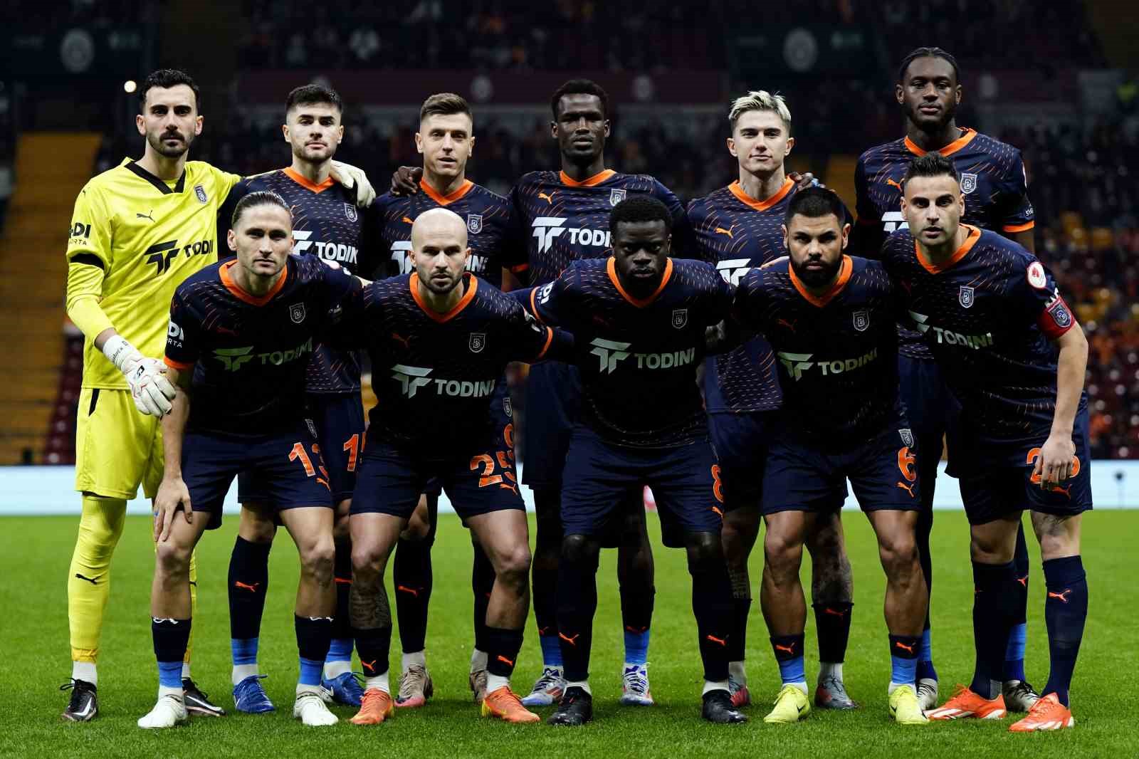 Ziraat Türkiye Kupası: Galatasaray: 0 - Başakşehir: 0 (Maç devam ediyor)
