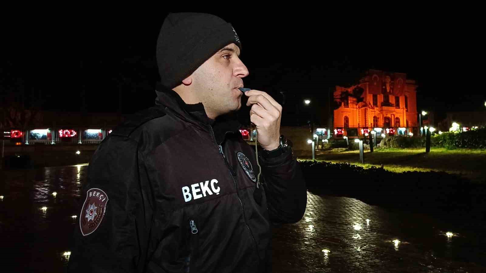 Edirne’de &quot;Gece Kartalları&quot; ıssız sokakların sesi oluyor