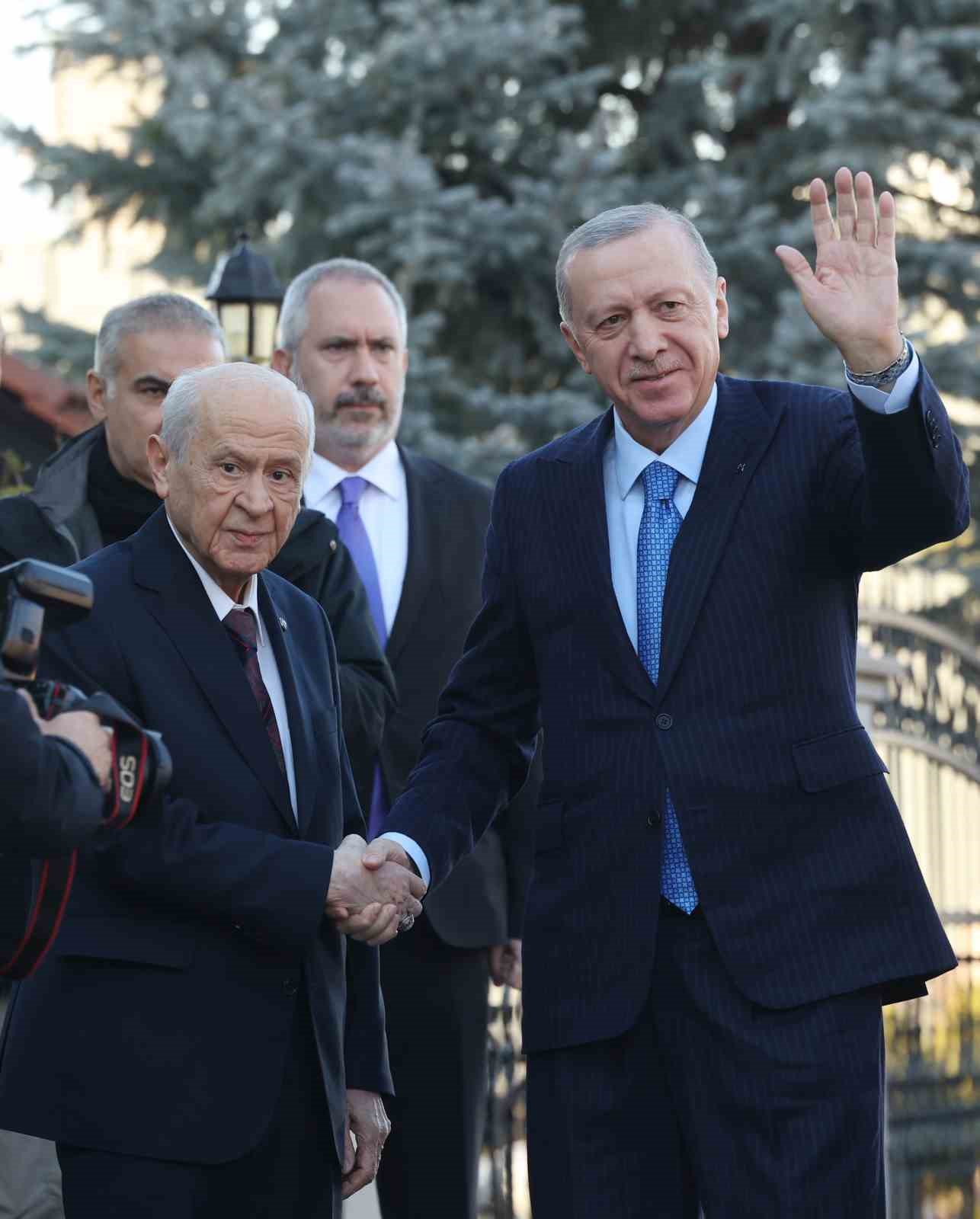 Cumhurbaşkanı Erdoğan, MHP Lideri Bahçeli ile bir araya geldi
