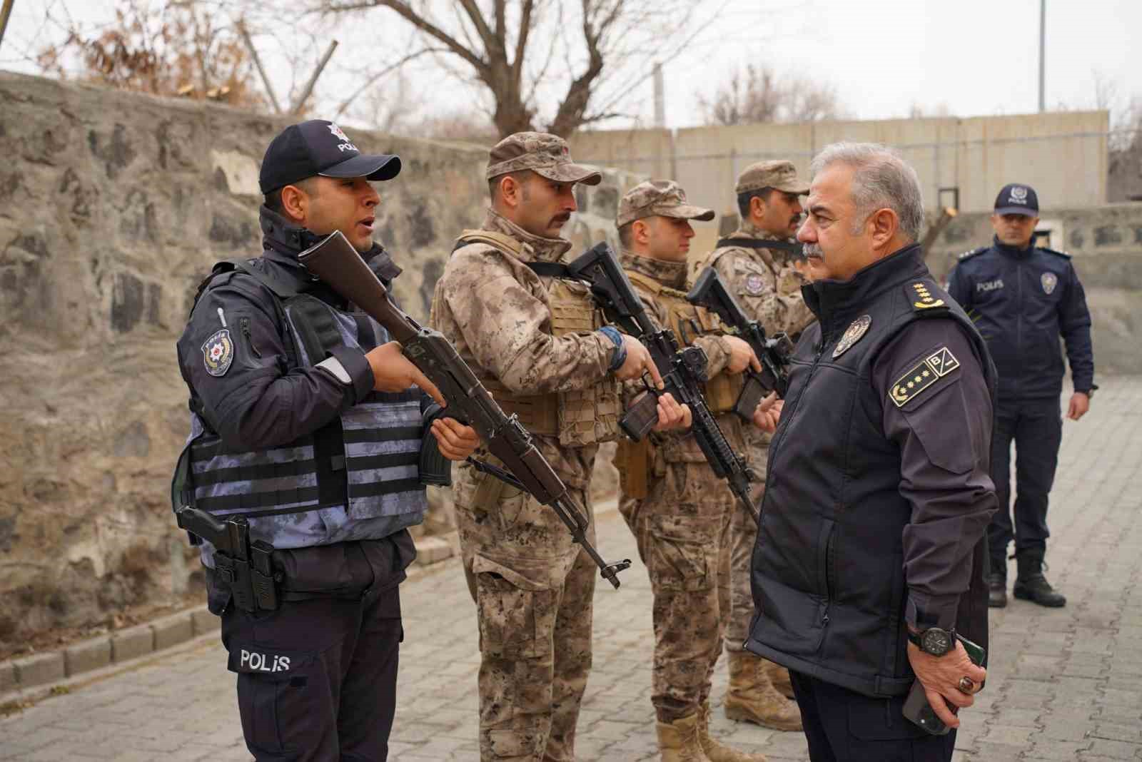 Iğdır Emniyet Müdürü Niyazi Turgay’dan Aralık ve Dilucu sınır kapısına ziyaret