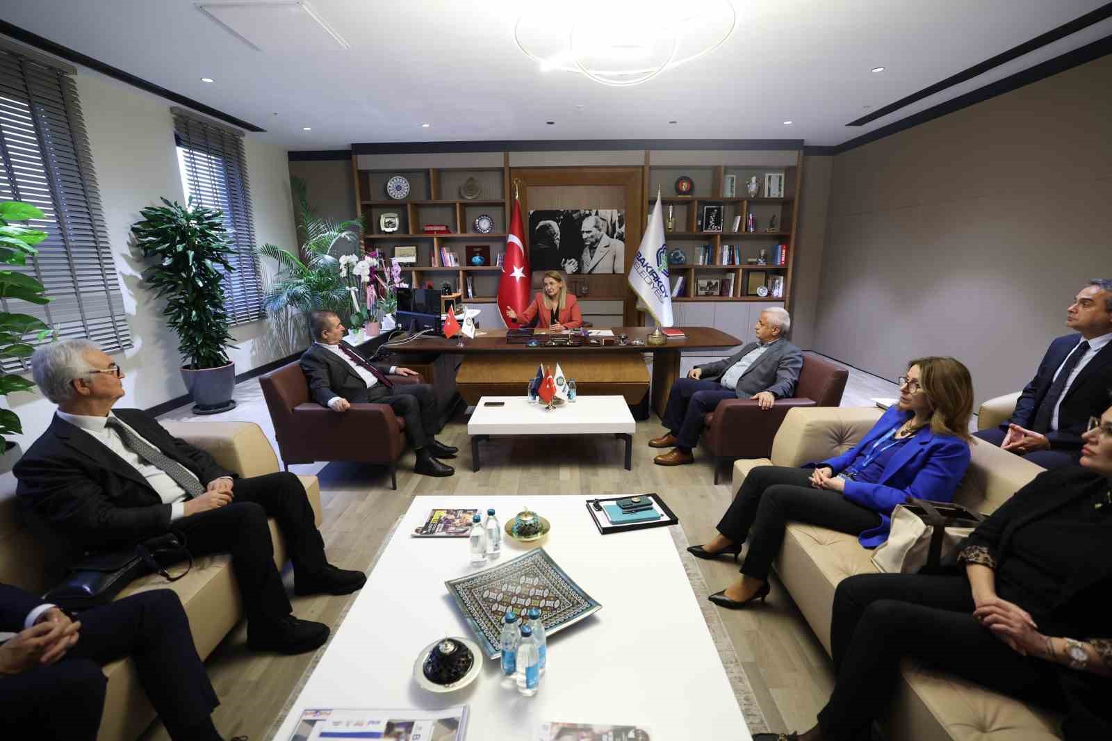 Bakırk&ouml;y Belediyesi ve İstanbul Gelişim &Uuml;niversitesi&rsquo;nden anneler i&ccedil;in &ouml;rnek iş birliği
