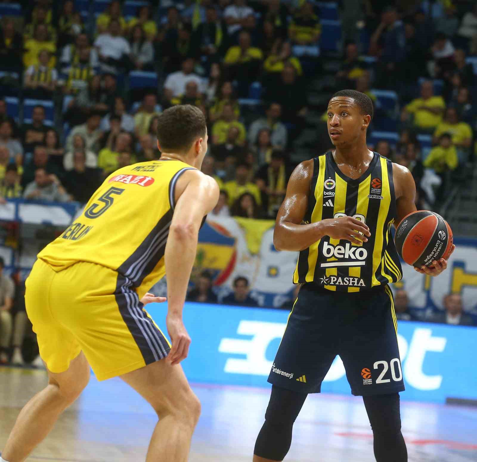 THY Euroleague: Fenerbahçe: 90 - Alba Berlin: 73
