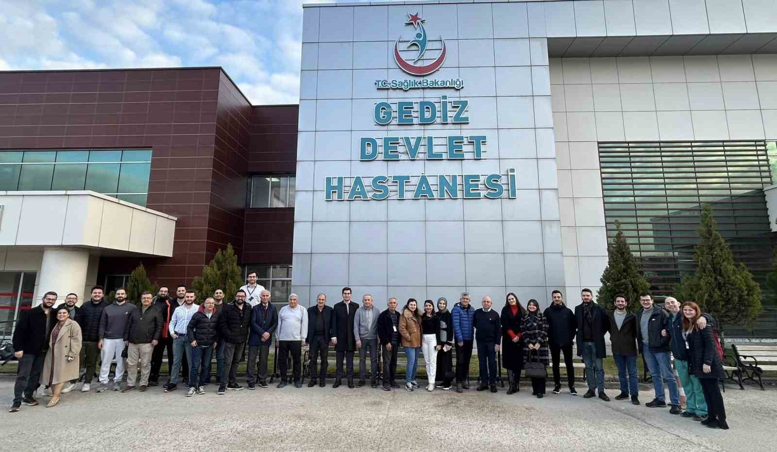 Gediz’de uzman ve aile hekimleri bir araya geldi