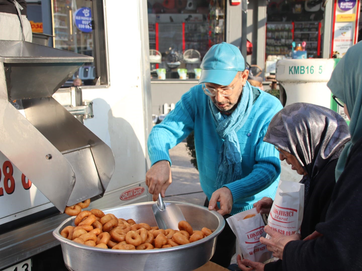 Manisa Gazeteciler Cemiyetinden lokma hayrı
