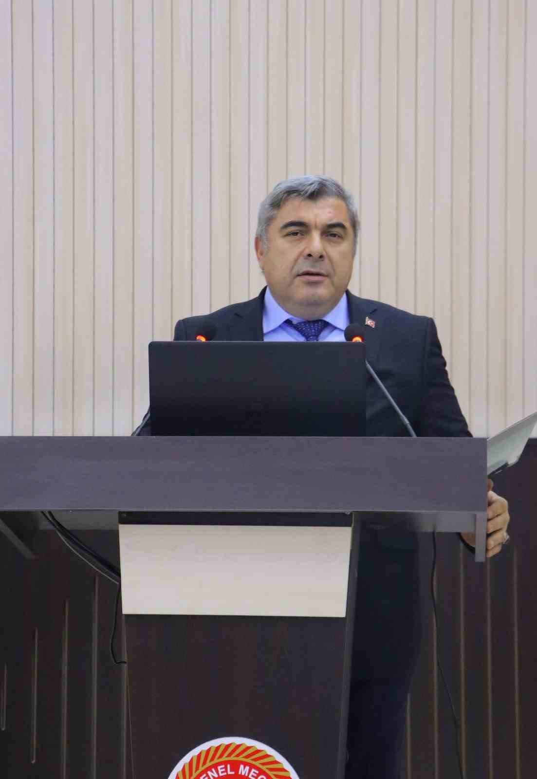 M&uuml;d&uuml;r S&uuml;nnetci, meclis &uuml;yelerini bilgilendirdi
