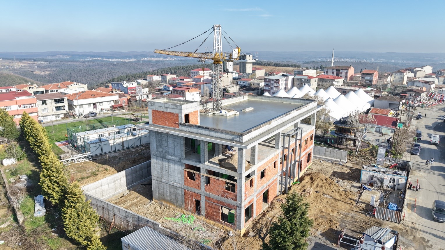 Sultangazi Belediyesi Yayla Mahallesi Gen&ccedil;lik, Spor ve Sağlık Merkezi&rsquo;nin yapımı s&uuml;r&uuml;yor
