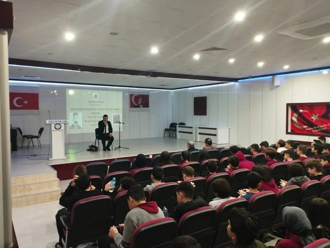 Boz&uuml;y&uuml;k Fen Lisesinde Değerler Eğitimi ger&ccedil;ekleştirildi
