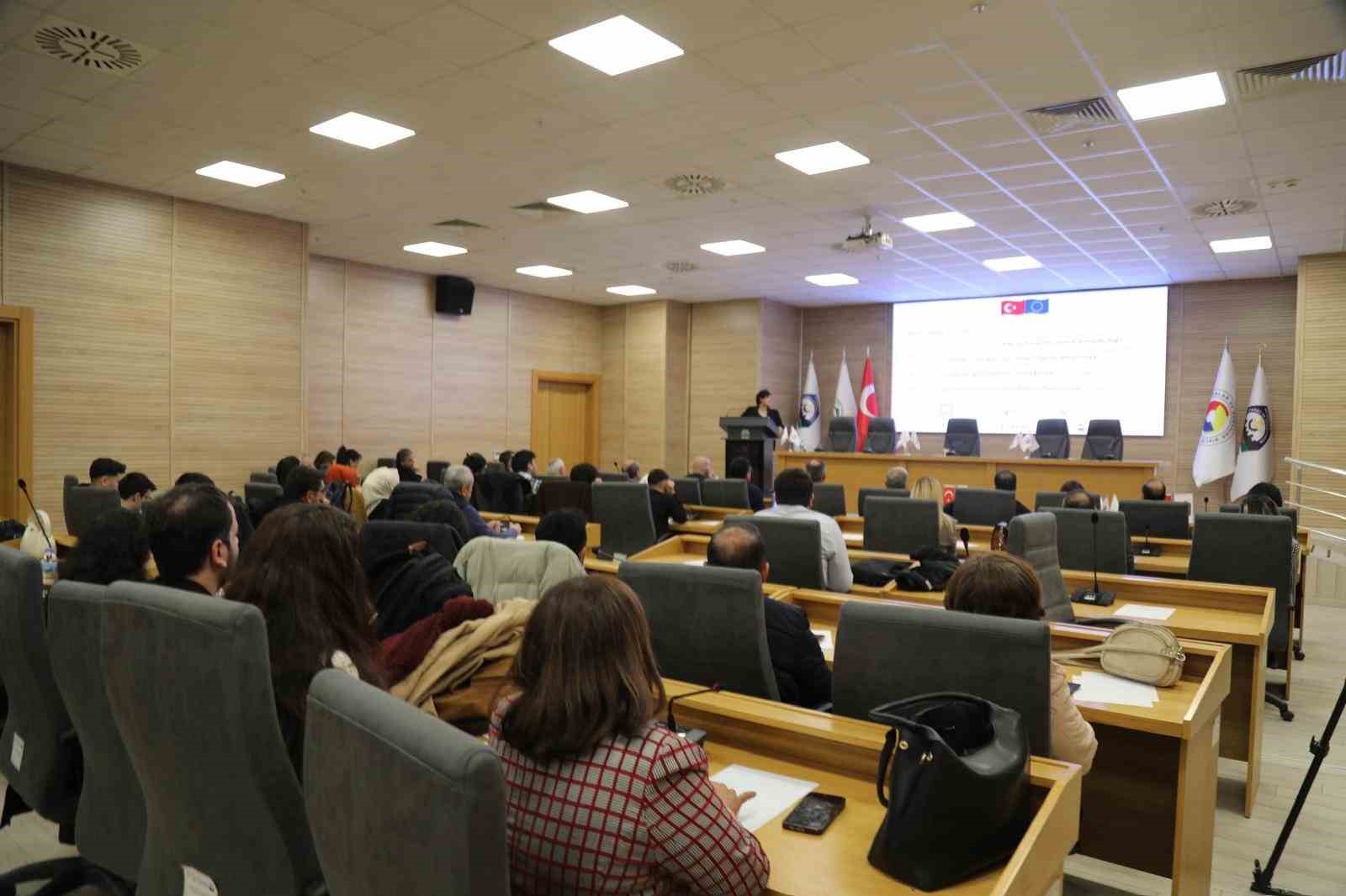 Diyarbakır&rsquo;da dijital sekt&ouml;rlerde NEET&rsquo;lerin istihdamının arttırılması projesi sona erdi
