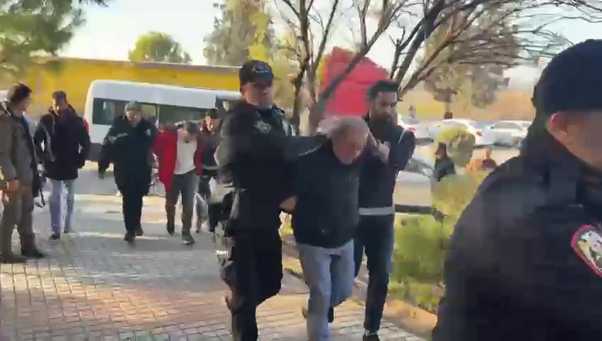 Adana’da silah ve mühimmat ticareti operasyonu
