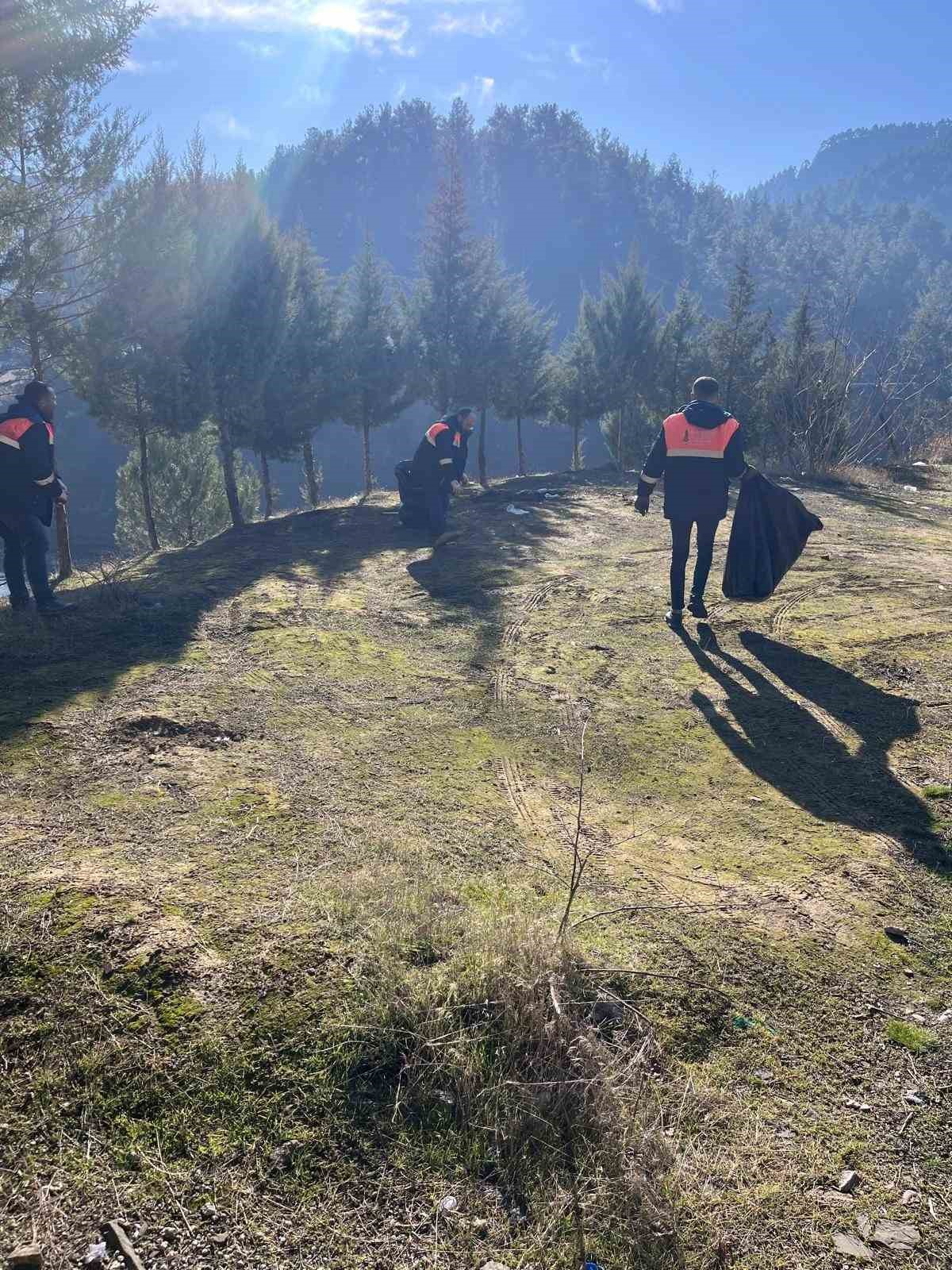 Onikişubat Belediyesi, Suçatı’ndan Ilıca’ya kadar kapsamlı temizlik çalışması yaptı