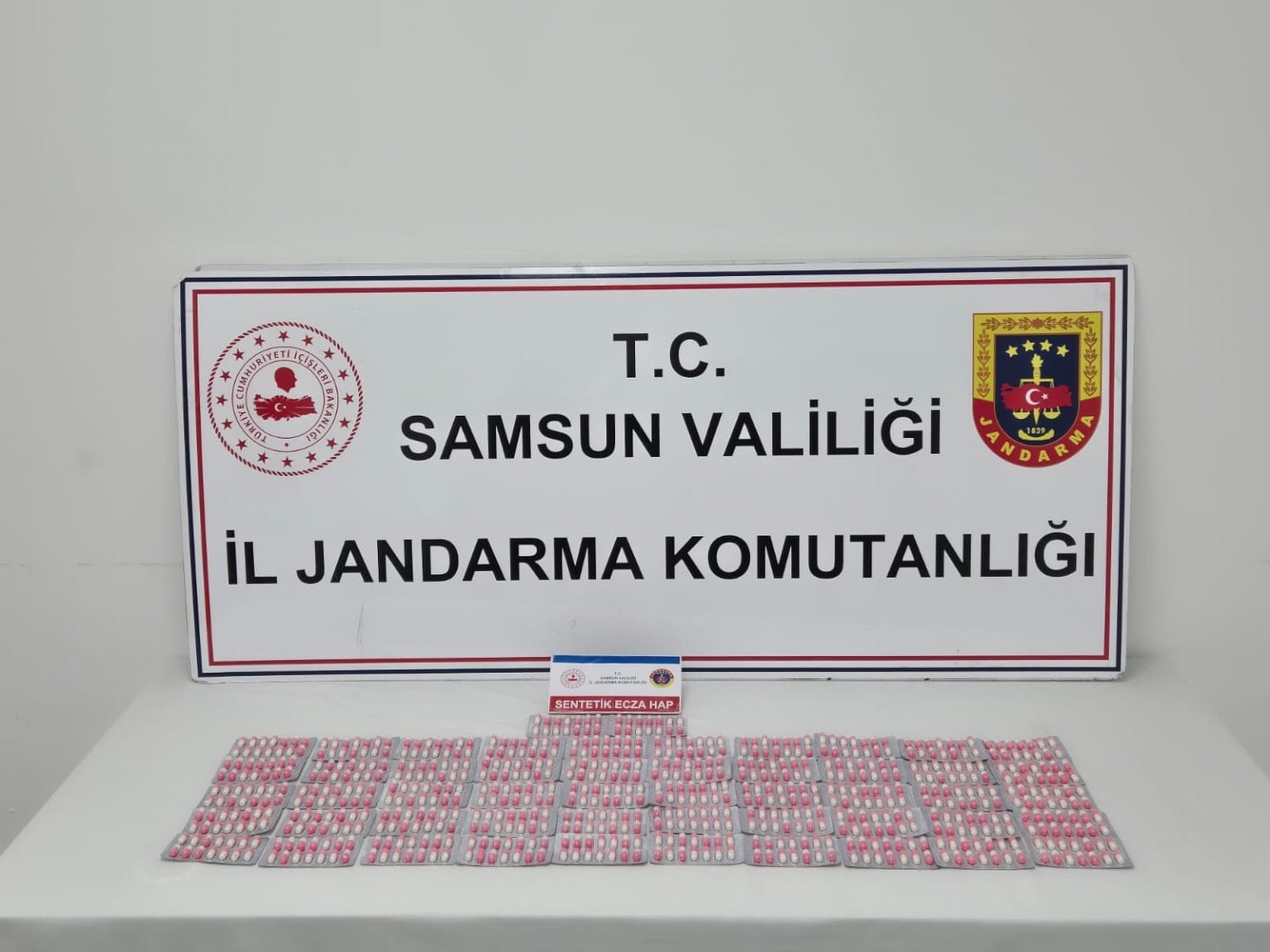 Jandarmadan uyuşturucu operasyonu
