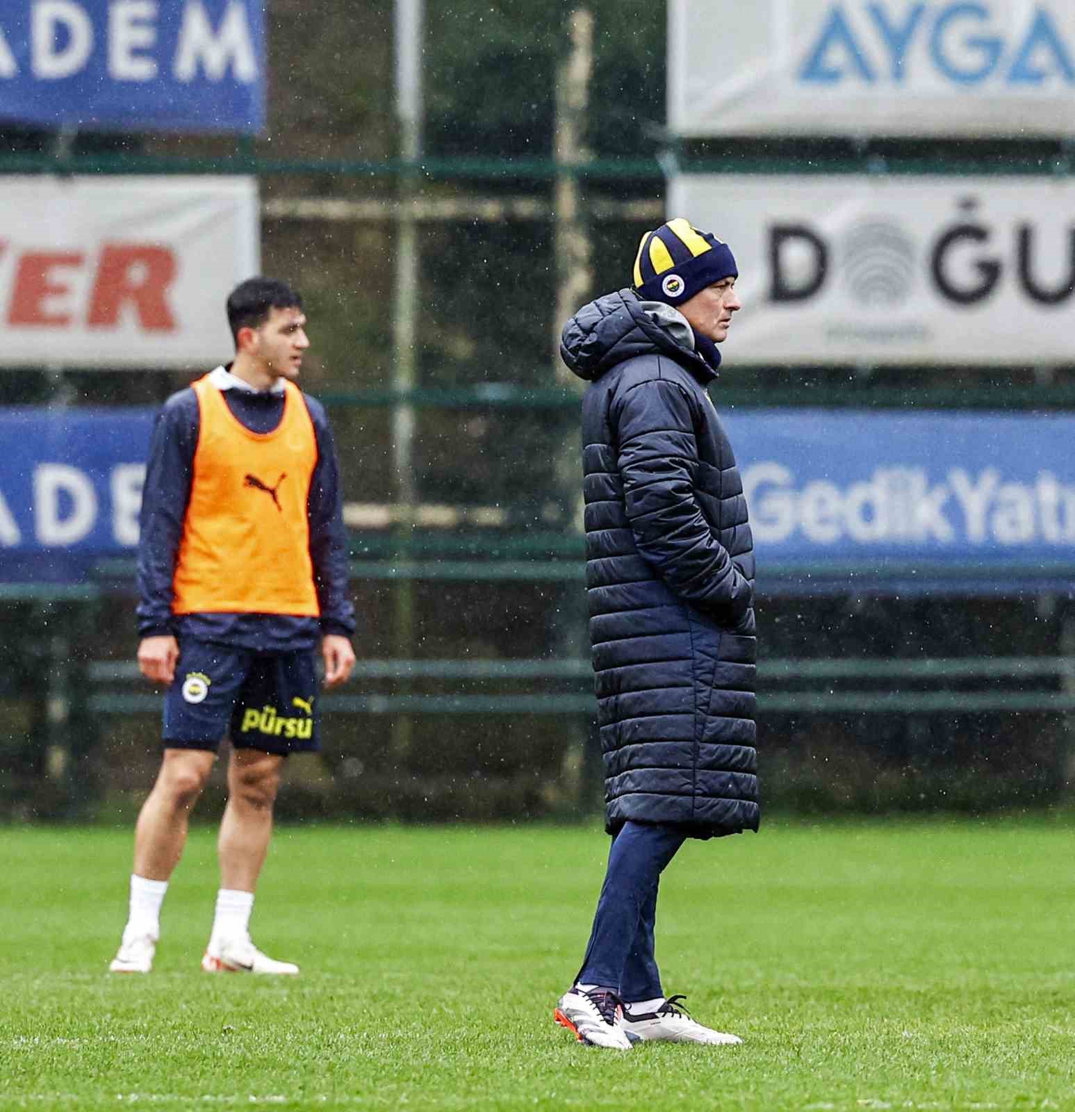 Fenerbahçe, Konyaspor maçının hazırlıklarını sürdürdü
