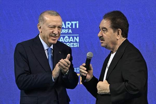 Cumhurbaşkanı Erdoğan: "Ya namlusu &uuml;lkemize d&ouml;n&uuml;k o silahlar g&ouml;m&uuml;lecek ya da T&uuml;rkiye&rsquo;ye silah doğrultanlar g&ouml;m&uuml;lecek" 