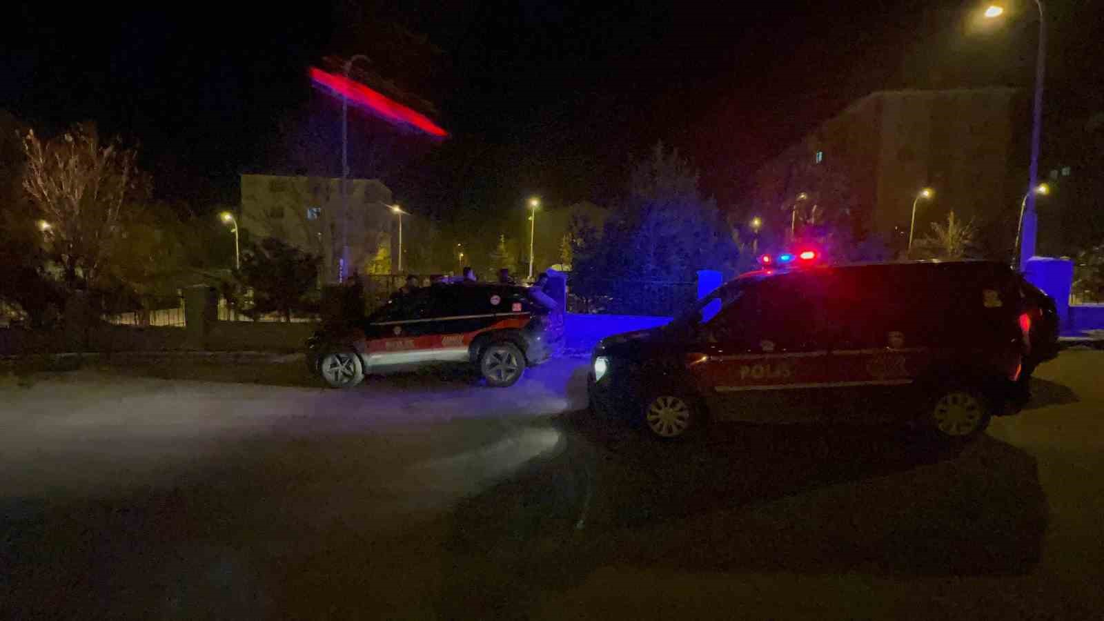 Erzurum&rsquo;da bı&ccedil;aklı kavga: 1 yaralı
