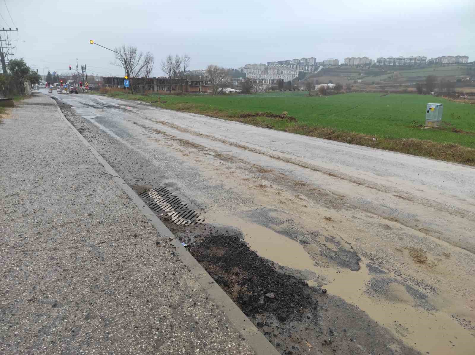 Tekirdağ&rsquo;da sağanak yağış etkili oldu
